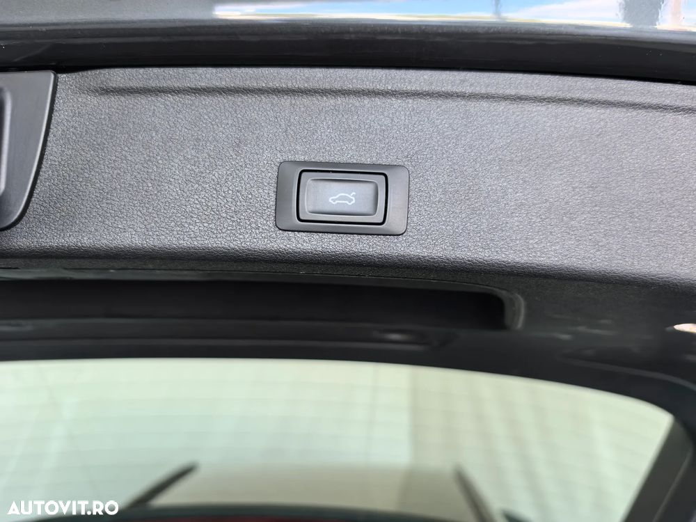 Audi A4 Avant 2.0 TDI S tronic Design - 8