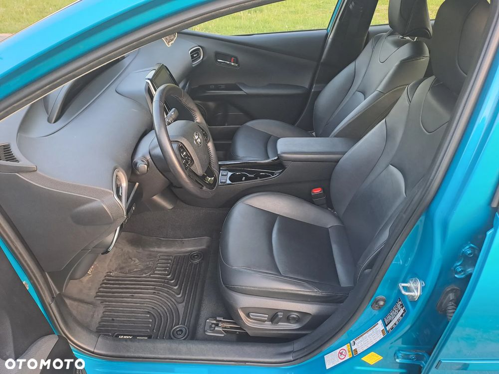 Toyota Prius 1.8 HSD Premium - 23