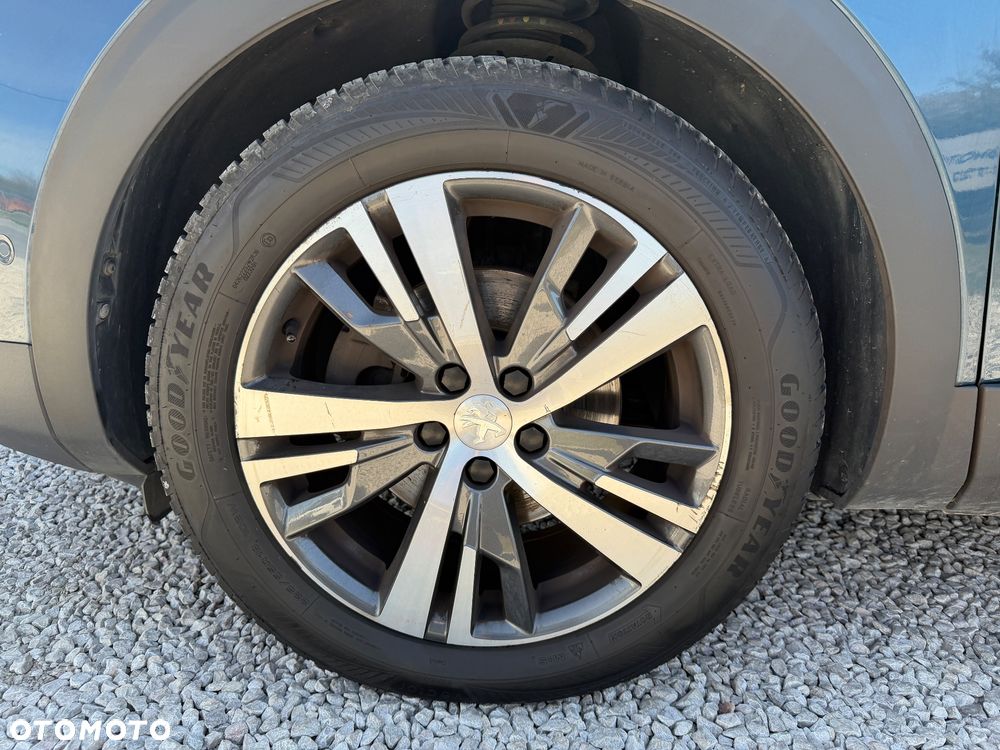 Peugeot 3008 PureTech 130 Stop & Start EAT6 Allure - 9