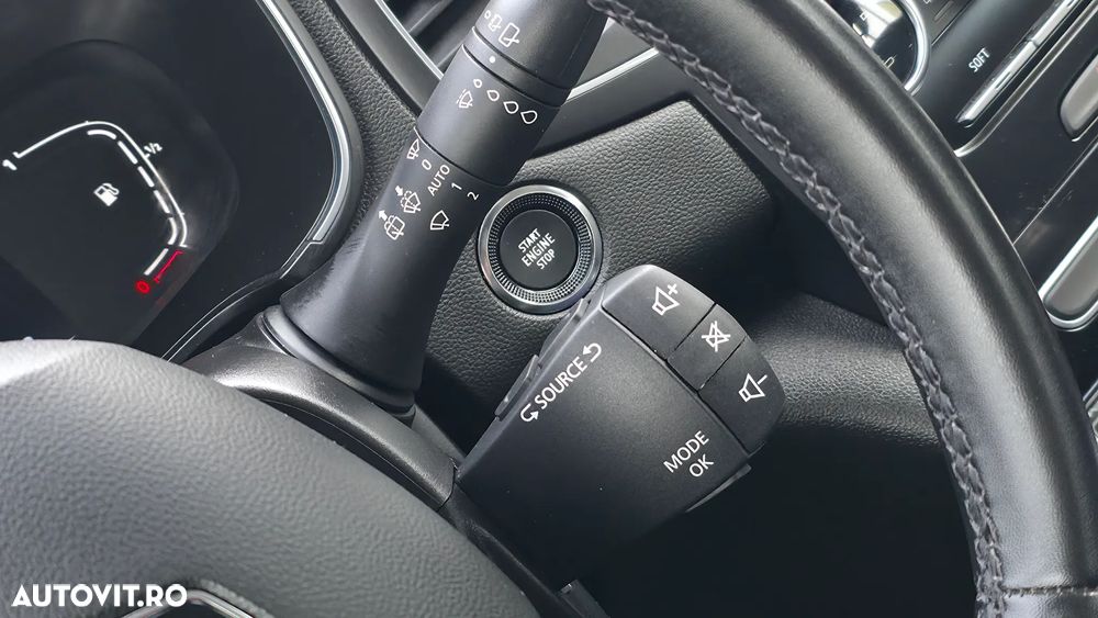 Renault Megane BLUE dCi 115 INTENS - 24