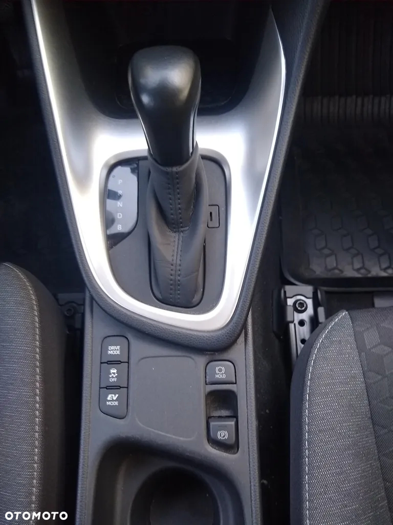 Toyota Yaris - 22