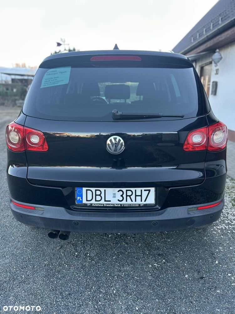 Volkswagen Tiguan - 2