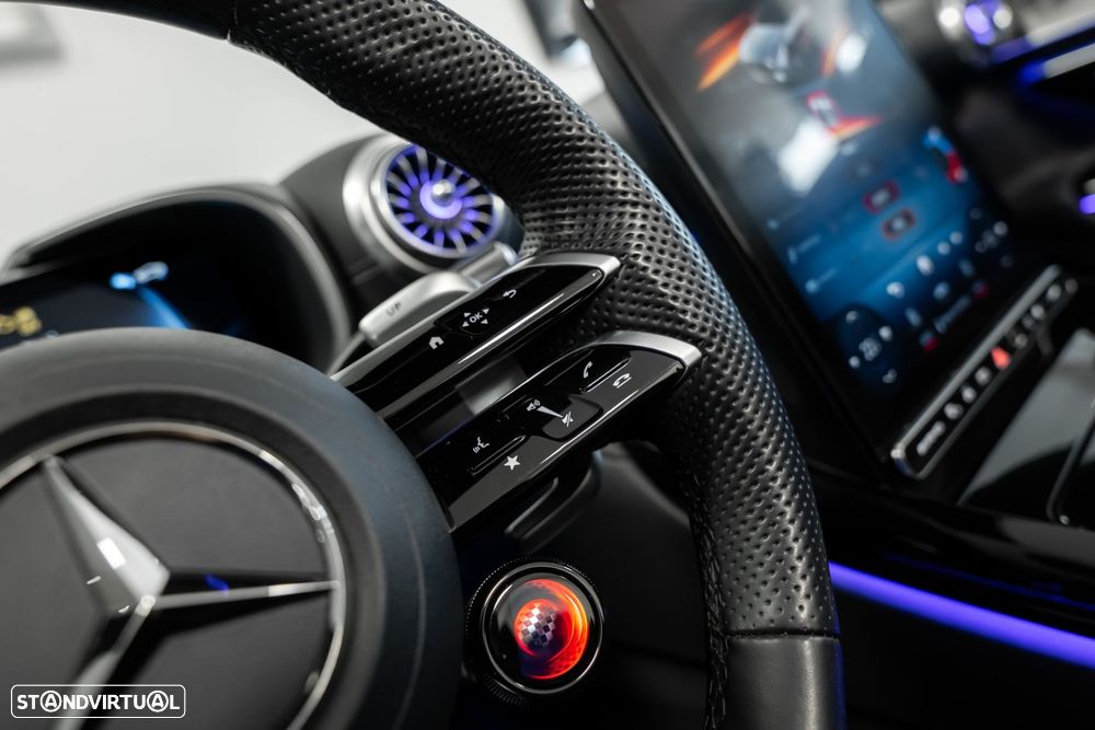 Mercedes-Benz SL 63 AMG 4Matic+ - 24