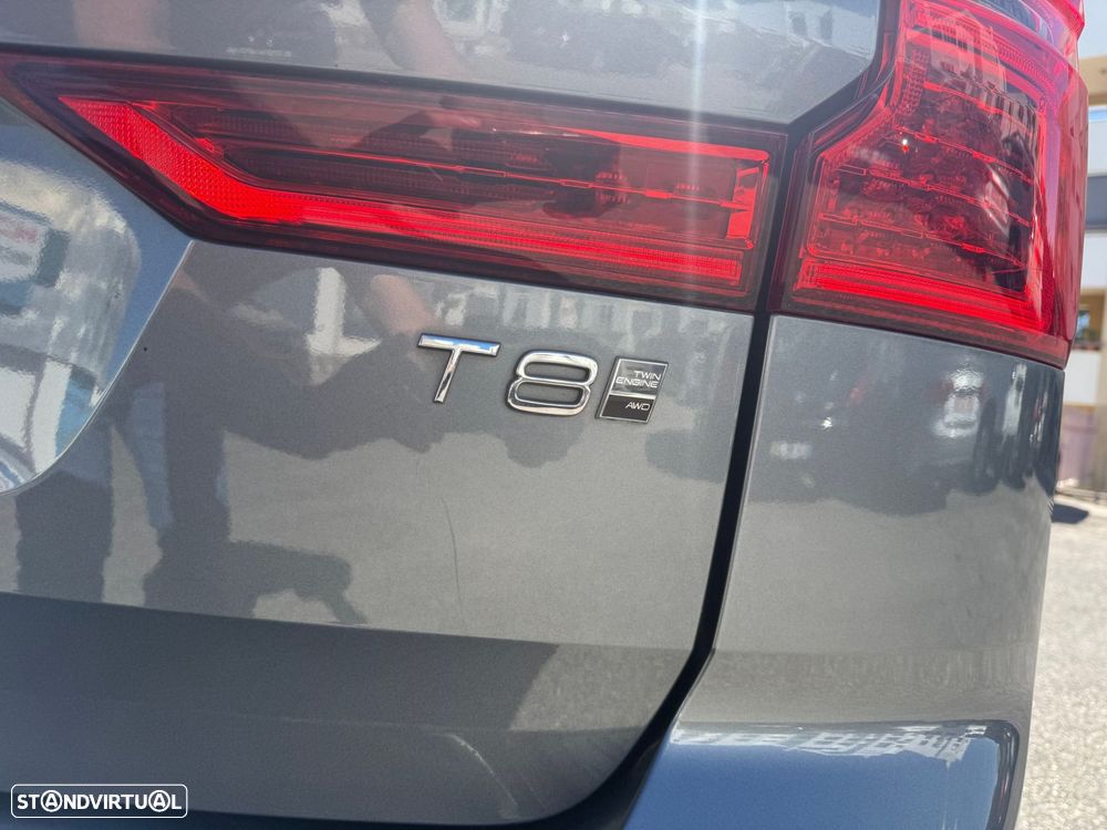 Volvo XC 60 2.0 T8 PHEV Momentum Plus AWD - 6