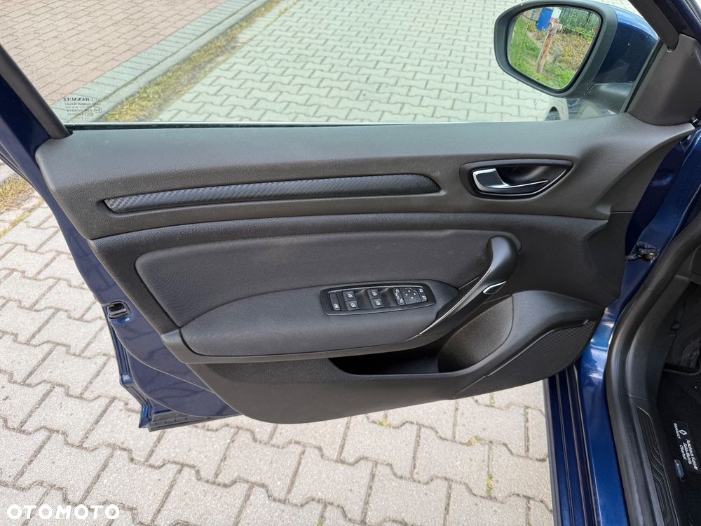 Renault Megane ENERGY TCe 130 EXPERIENCE - 11