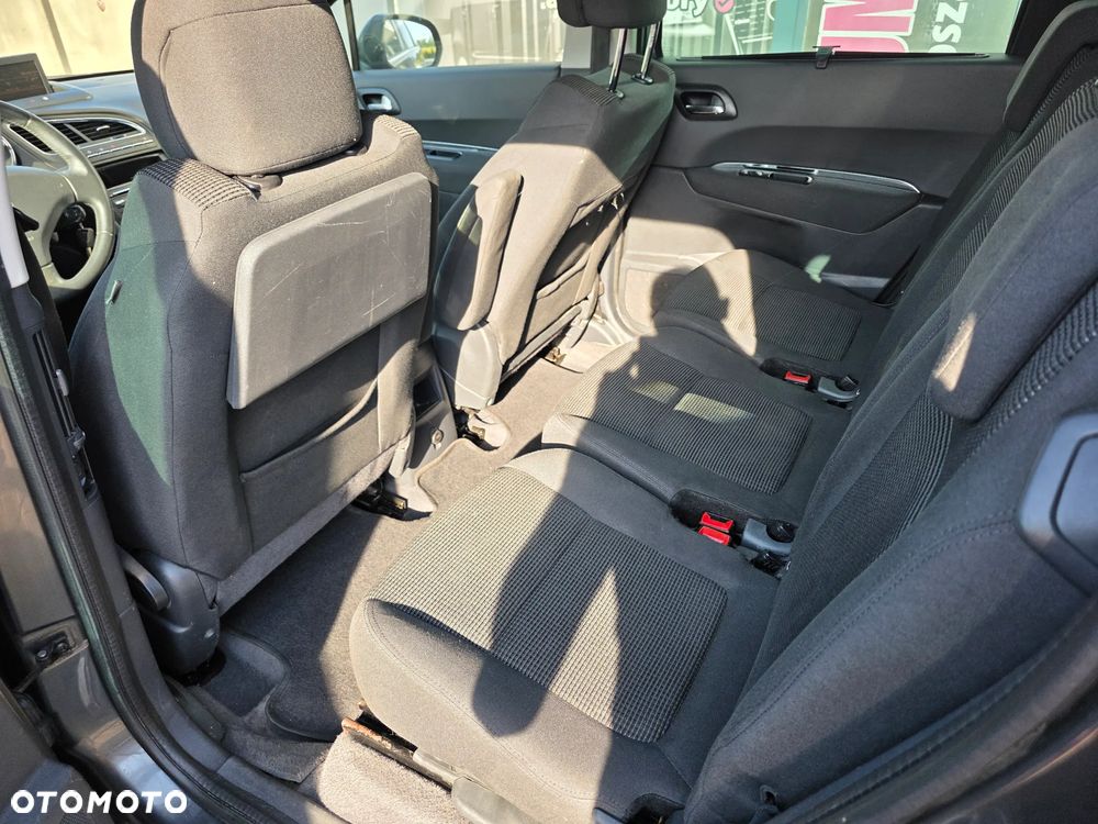 Peugeot 5008 1.6 HDi Premium - 11
