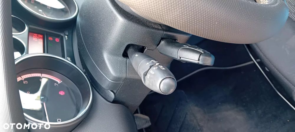 Peugeot 308 1.6 Trendy - 20