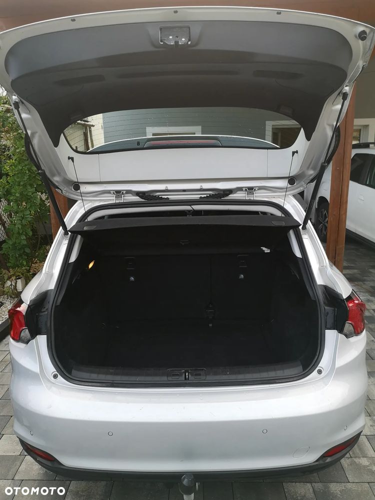 Fiat Tipo 1.4 T-Jet 16v Lounge - 15