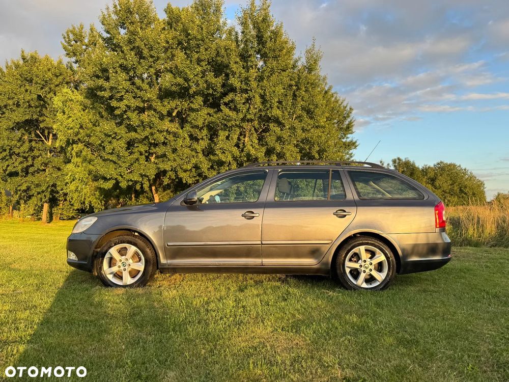 Skoda Octavia 2.0 TDI DPF Ambition DSG - 10