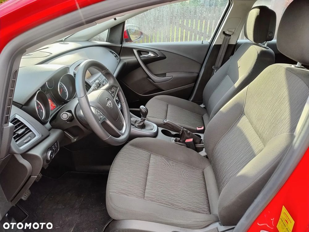 Opel Astra 1.6 Design Edition - 11