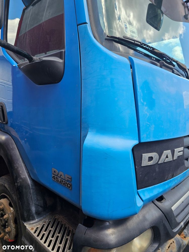POLIK NAROŻNIK PRAWY OWIEWKA PRAWA NIEBIESKA DAF LF 45 55 06-13 rok - 2