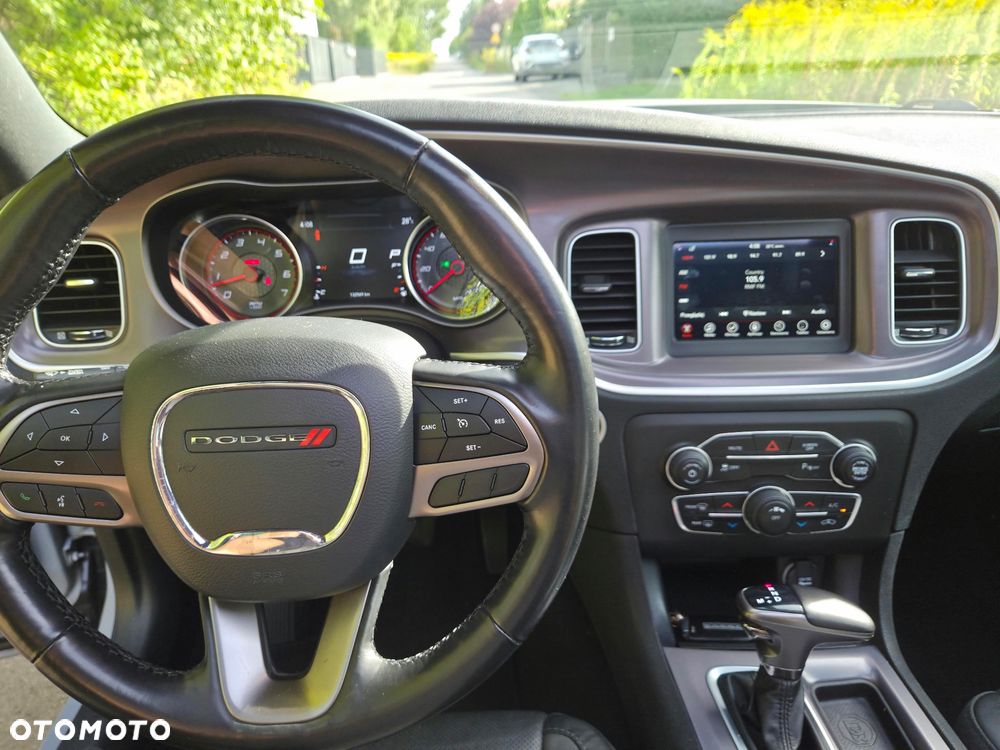 Dodge Charger - 12
