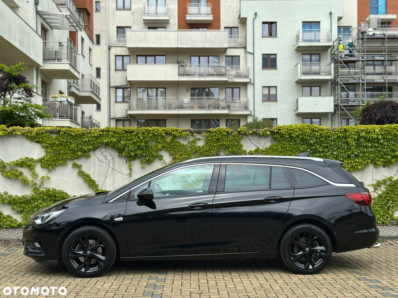 Opel Astra 1.6 Turbo Start/Stop Sports Tourer 120 Jahre - 2