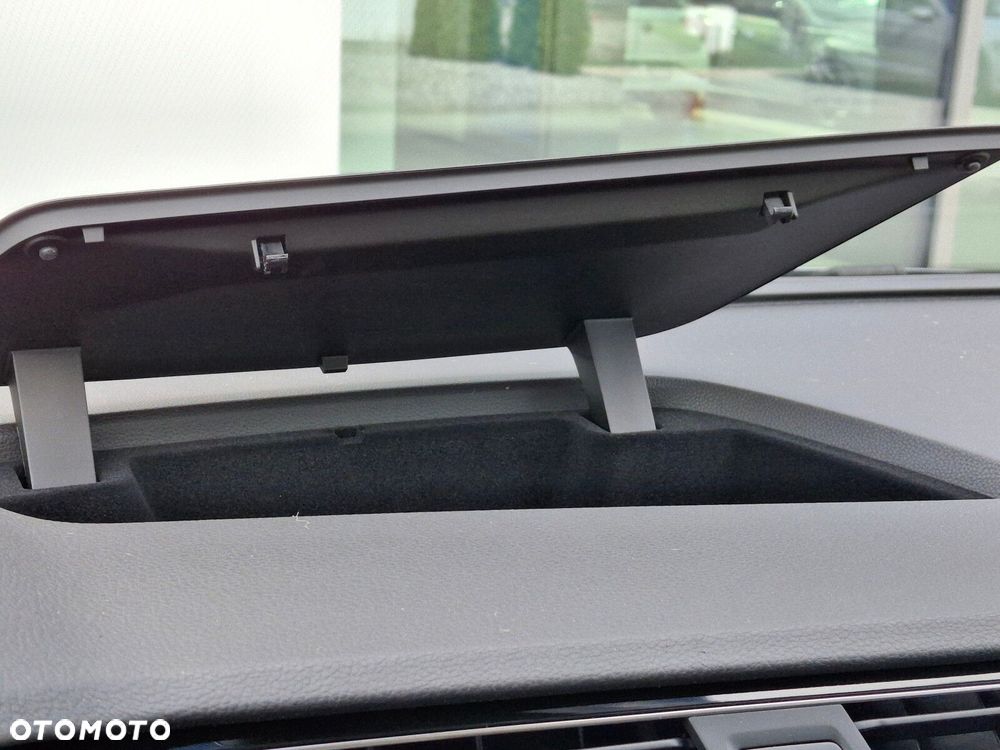 Volkswagen Touran 2.0 TDI BMT SCR Comfortline Plus - 30