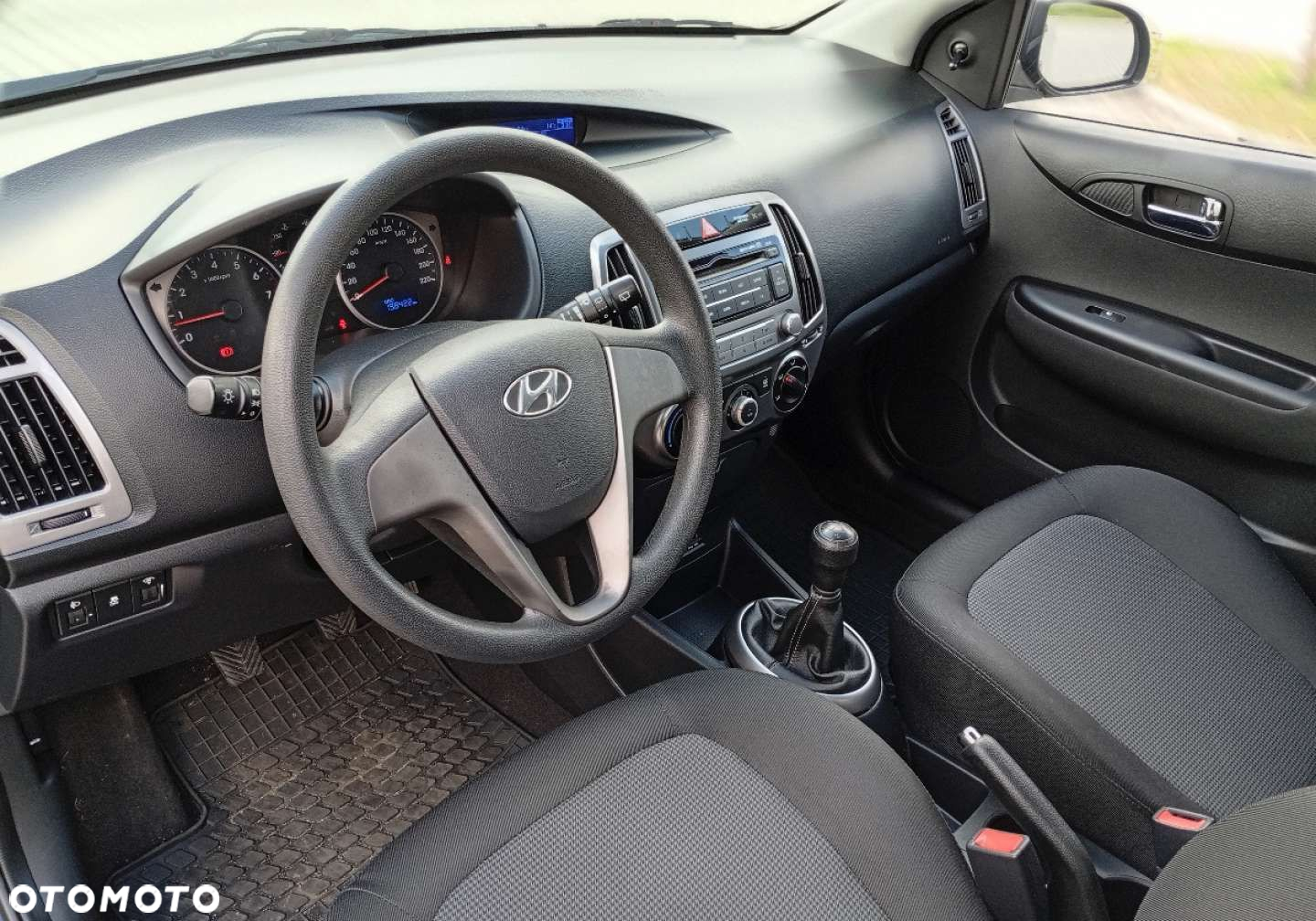 Hyundai i20 - 19