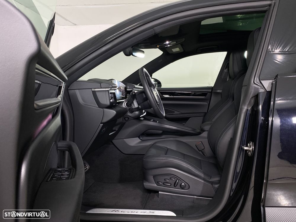 Porsche Macan Electric 4S - 13