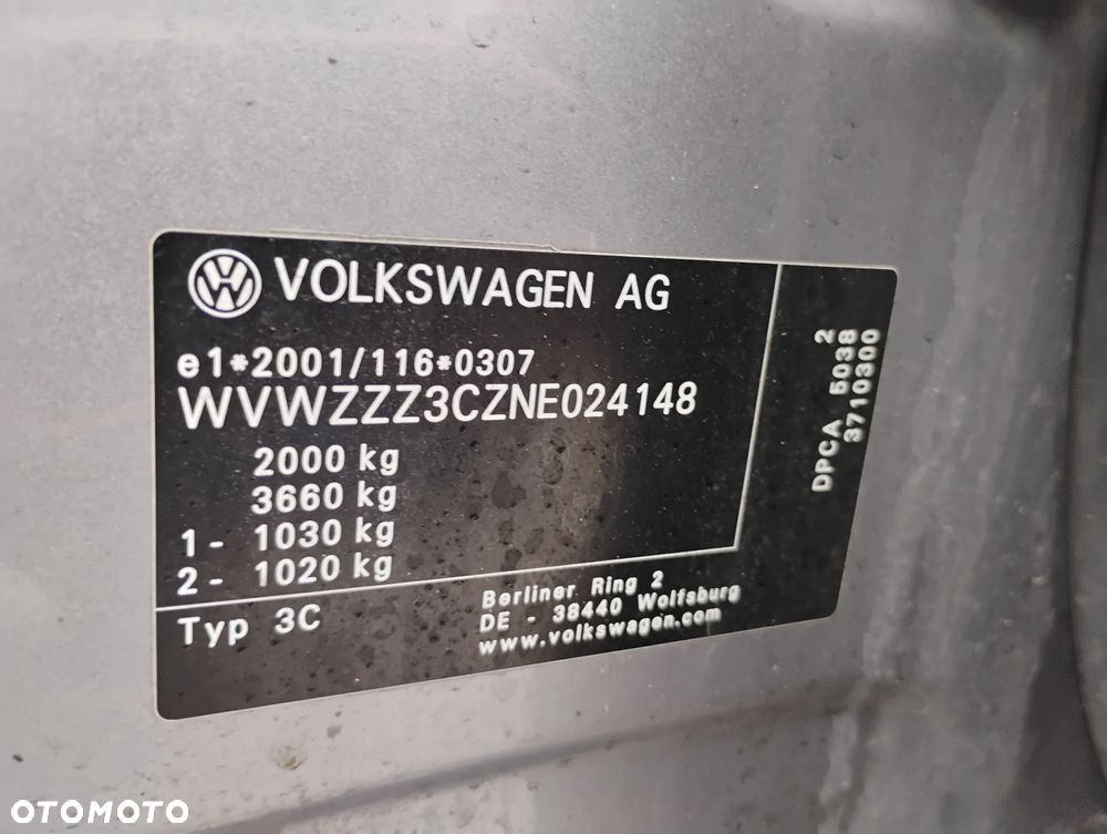 Volkswagen Passat - 25