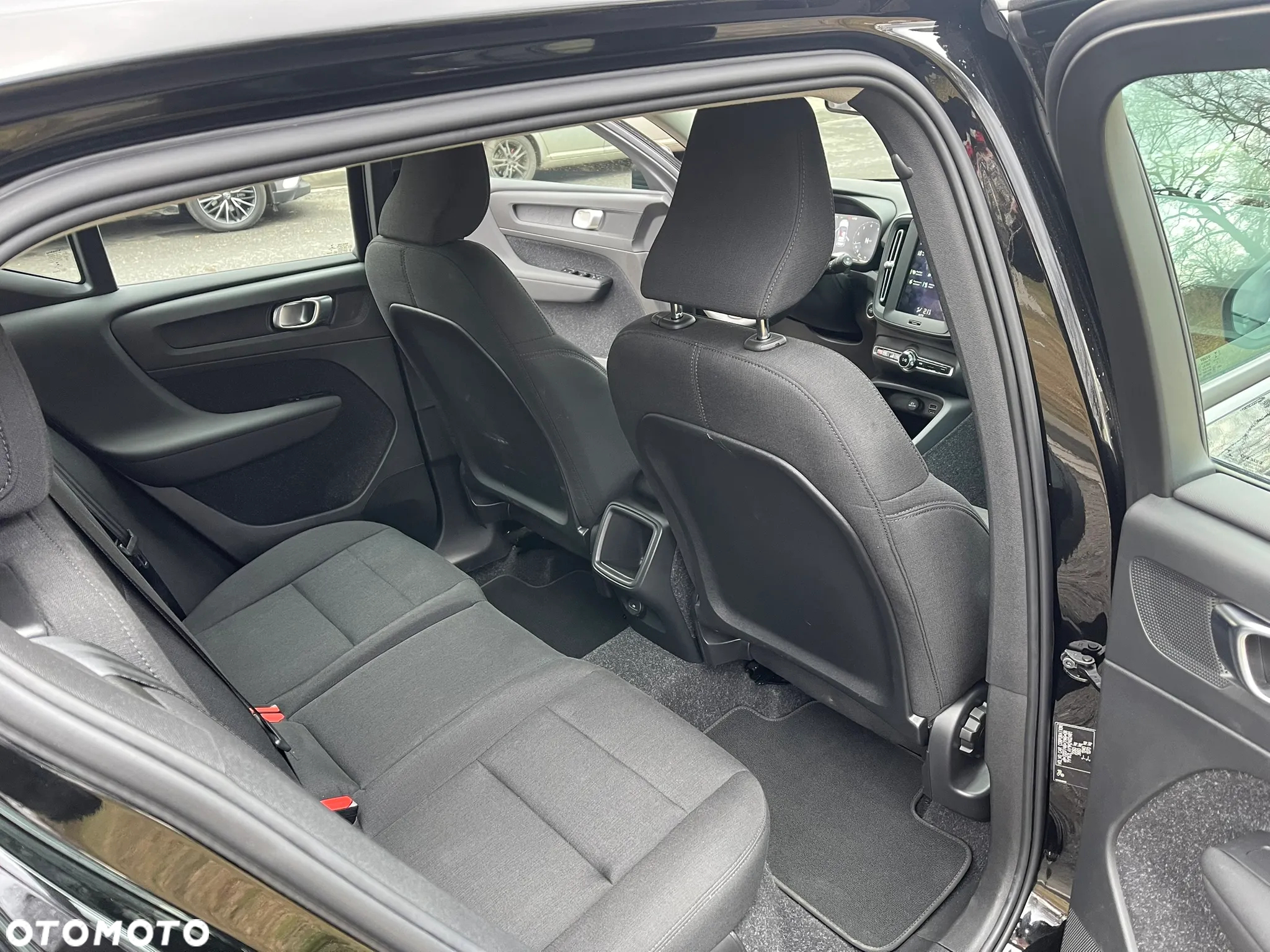Volvo XC 40 T2 Momentum Core - 24