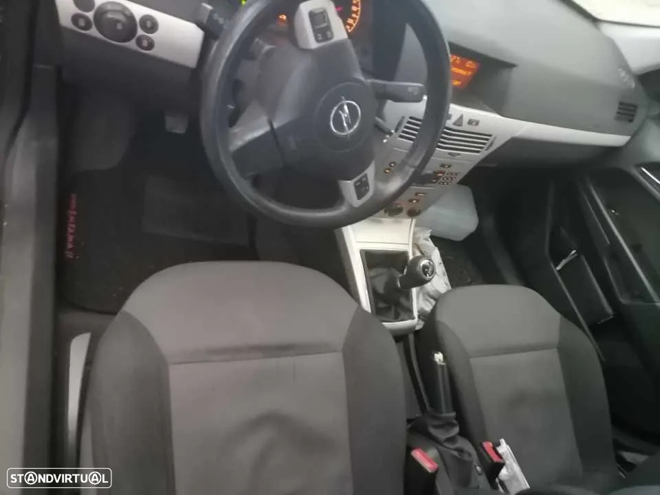 Opel Astra 1.3 CDTi Enjoy EcoFLEX - 5