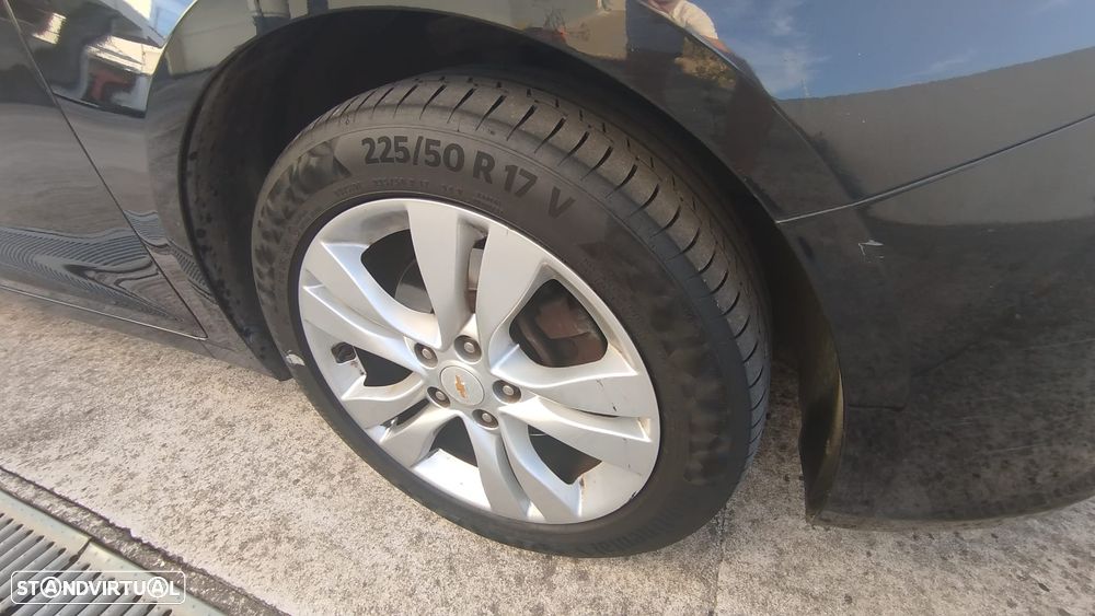 Chevrolet Cruze SW 1.7 VCDi LTZ - 36