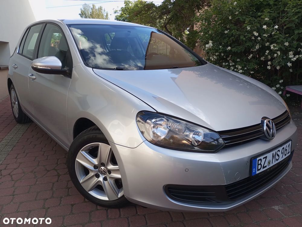 Volkswagen Golf - 2