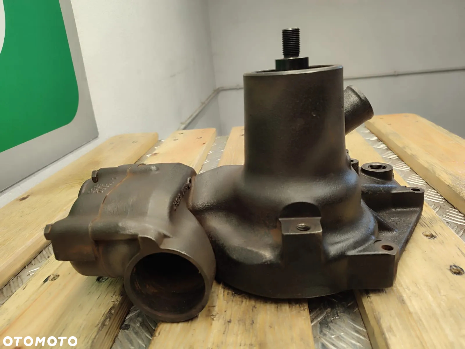 Pompa wody V836867628 ACP055583C Massey Ferguson - 8