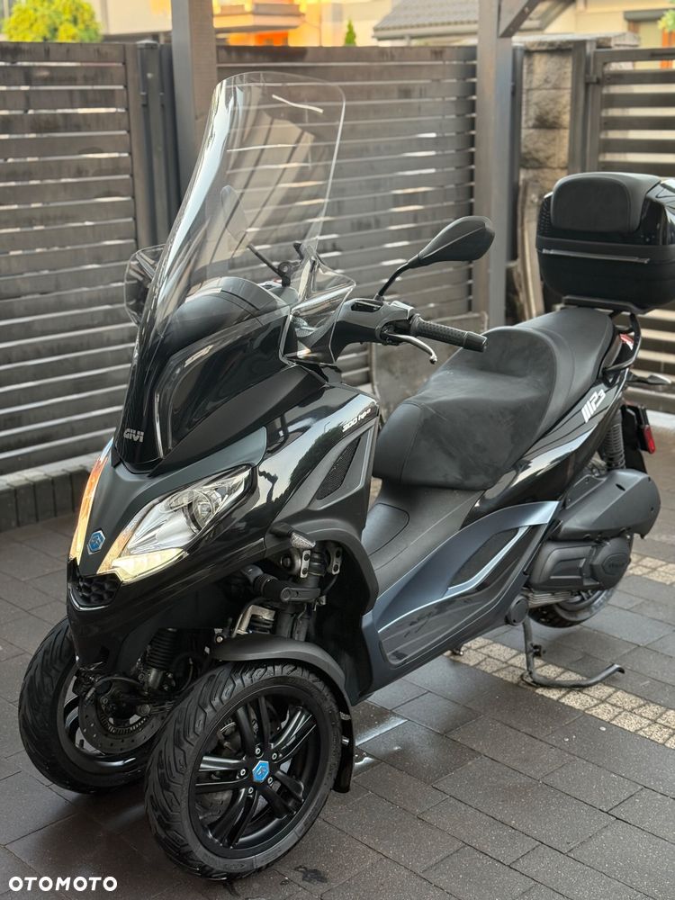 Piaggio MP-3 - 2