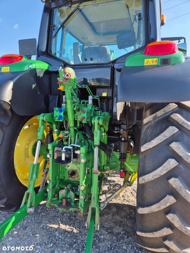 John Deere 6110 M - 6