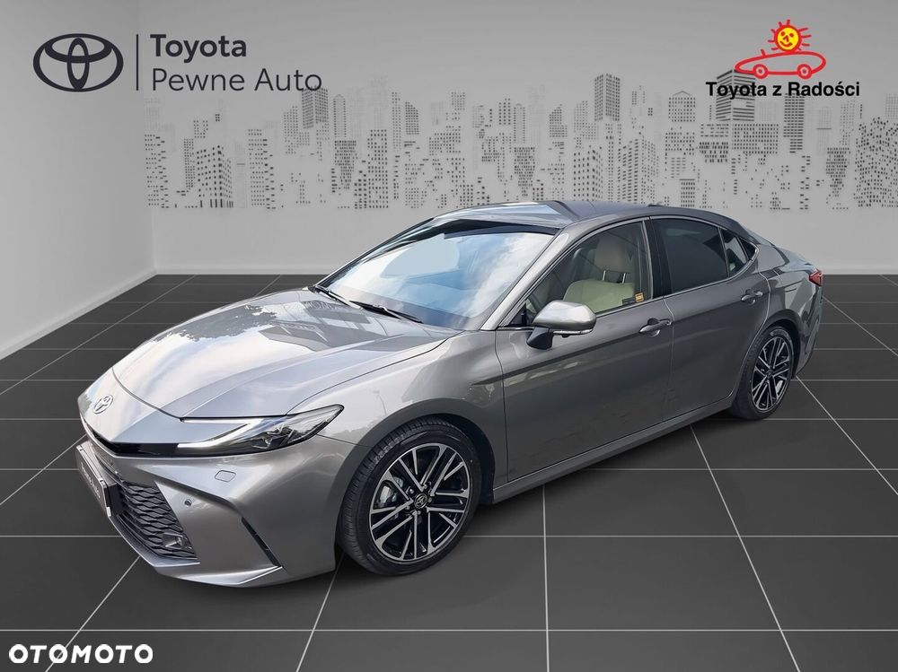 Toyota Camry - 1