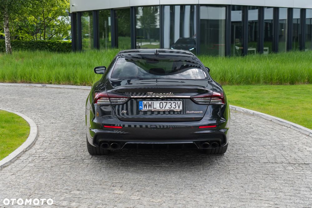 Maserati Quattroporte Modena Q4 - 6