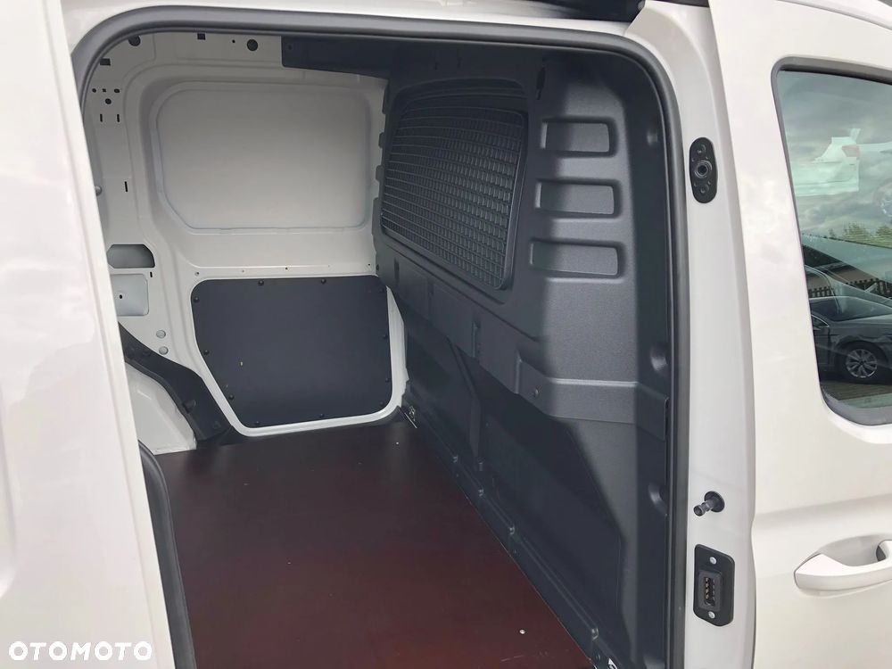 Volkswagen Caddy 2.0 TDI DSG - 20