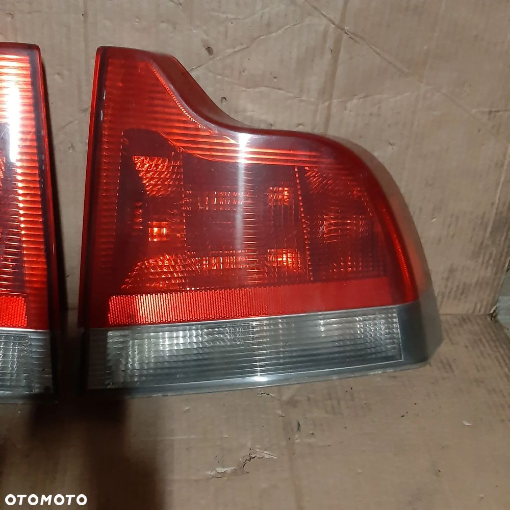 Lampa Tylna Prawa  Volvo S60 99-04 - 2