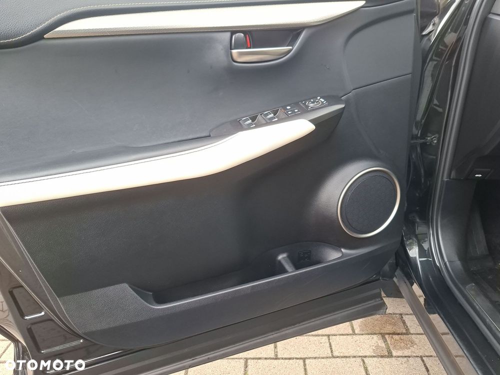 Lexus NX 300 GPF F Sport AWD - 12