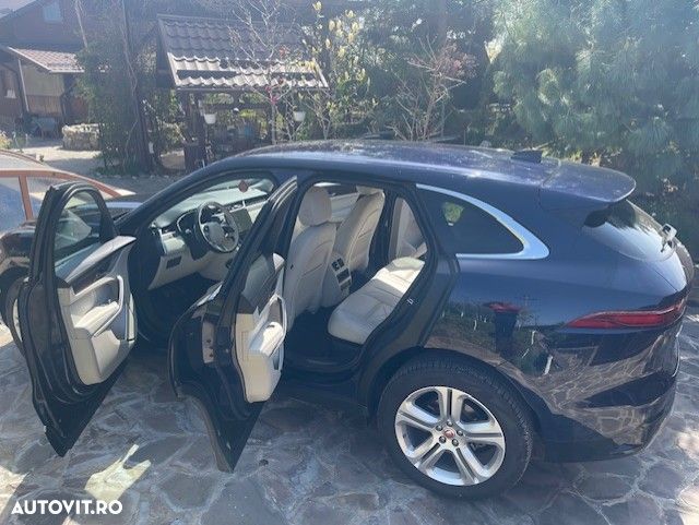 Jaguar F-Pace - 14