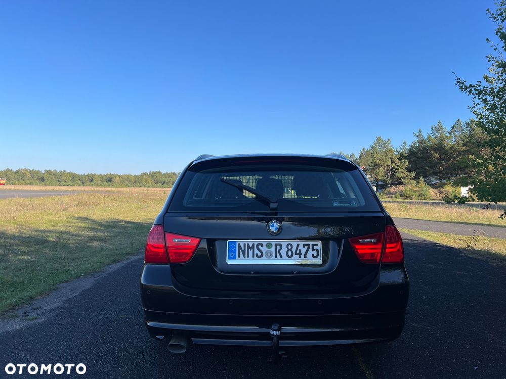 BMW Seria 3 316d - 10