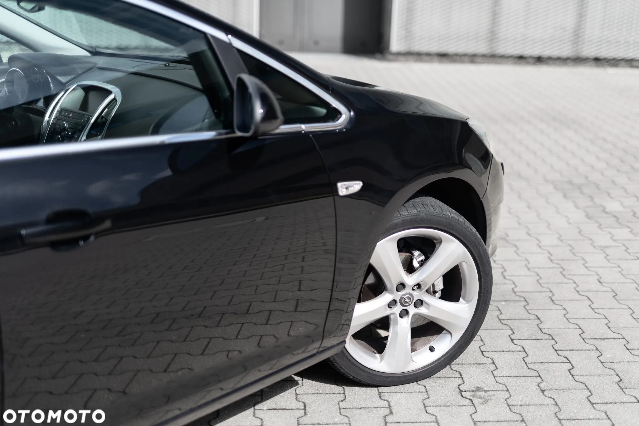 Opel Astra IV 1.4 T Cosmo S&S - 3