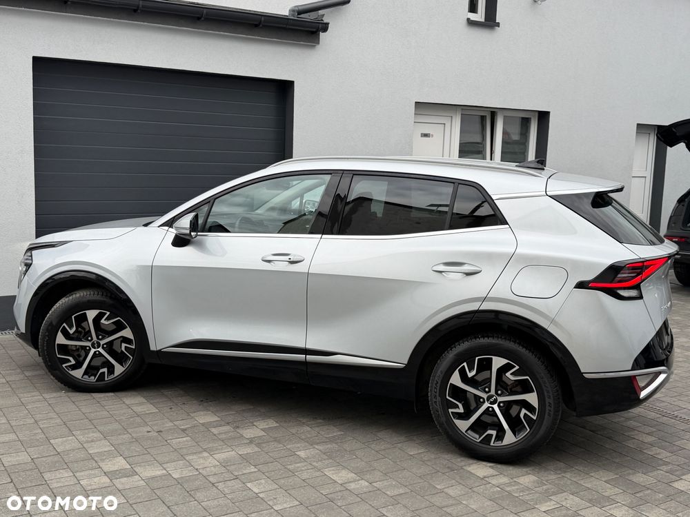 Kia Sportage 1.6 T-GDI HEV Business Line 2WD - 26