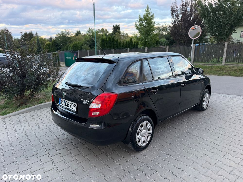 Skoda Fabia 1.4 16V Comfort - 11