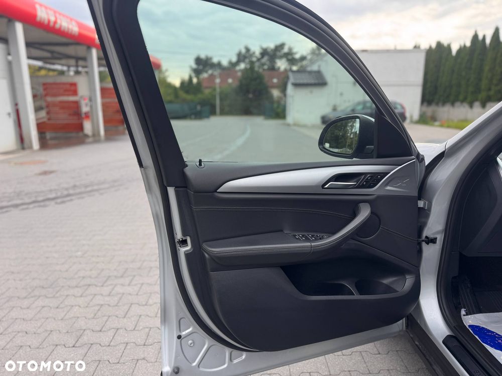 BMW X3 xDrive20i sport - 11