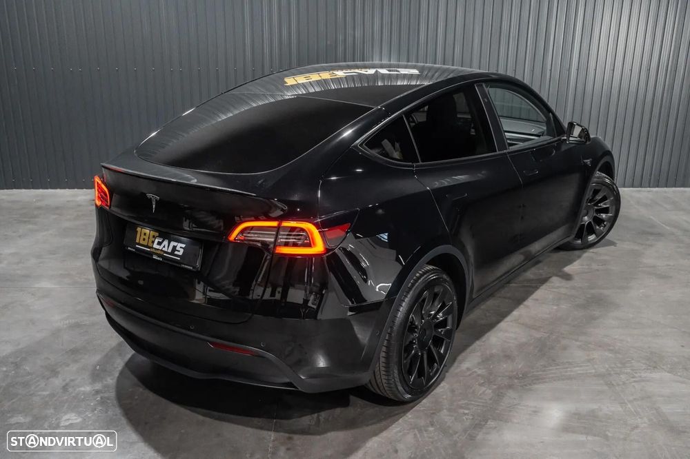 Tesla Model Y Long Range Dual Motor AWD - 44