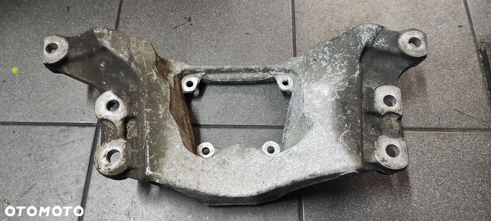 Łapa skrzyni biegów Audi A6 C6 3.2 FSI 4F0399263M - 3