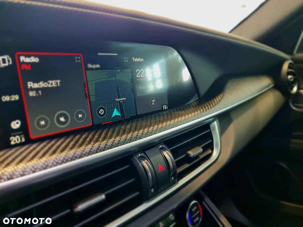 Alfa Romeo Stelvio - 13