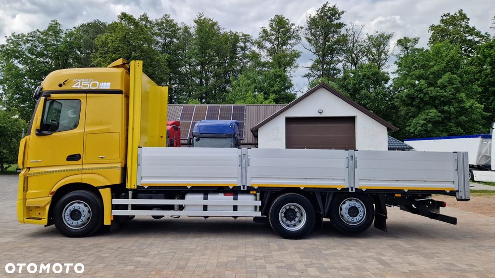 Mercedes-Benz ACTROS - 3