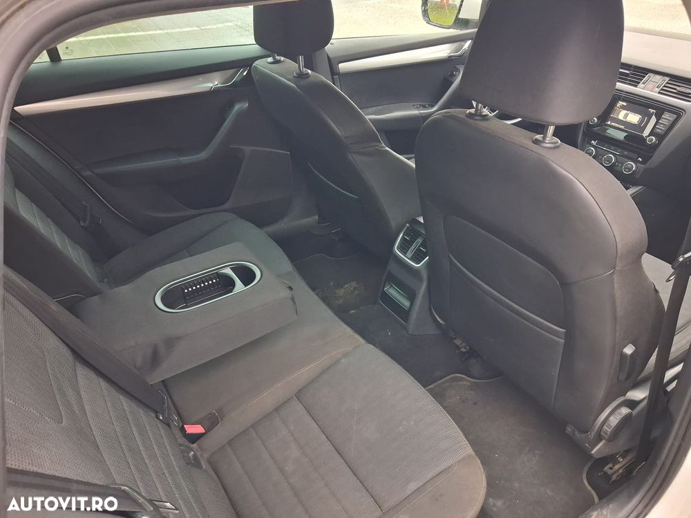 Skoda Octavia 2.0 TDI Ambition - 9
