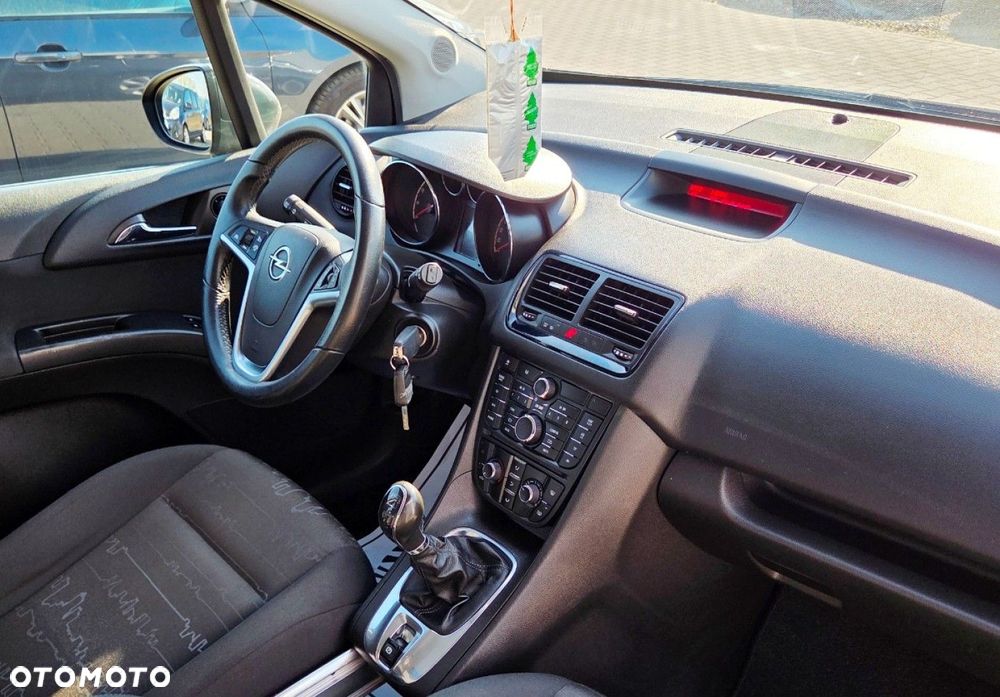 Opel Meriva - 8