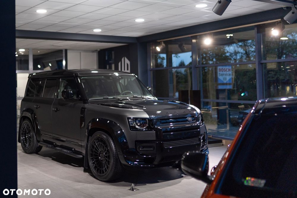 Land Rover Defender - 2