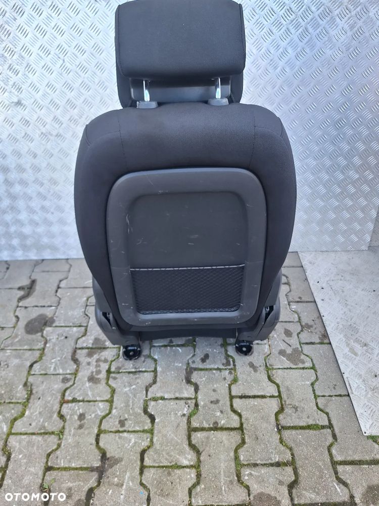 FOTEL PRAWY PRZÓD PASAŻER CAPTIVA ANTARA - 4