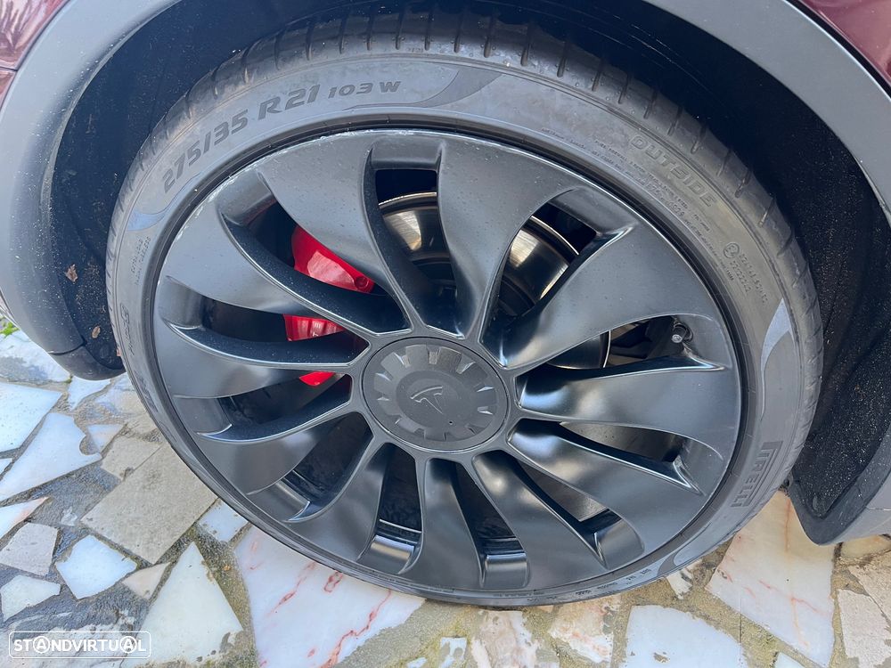 Tesla Model Y Performance Tração Integral - 10