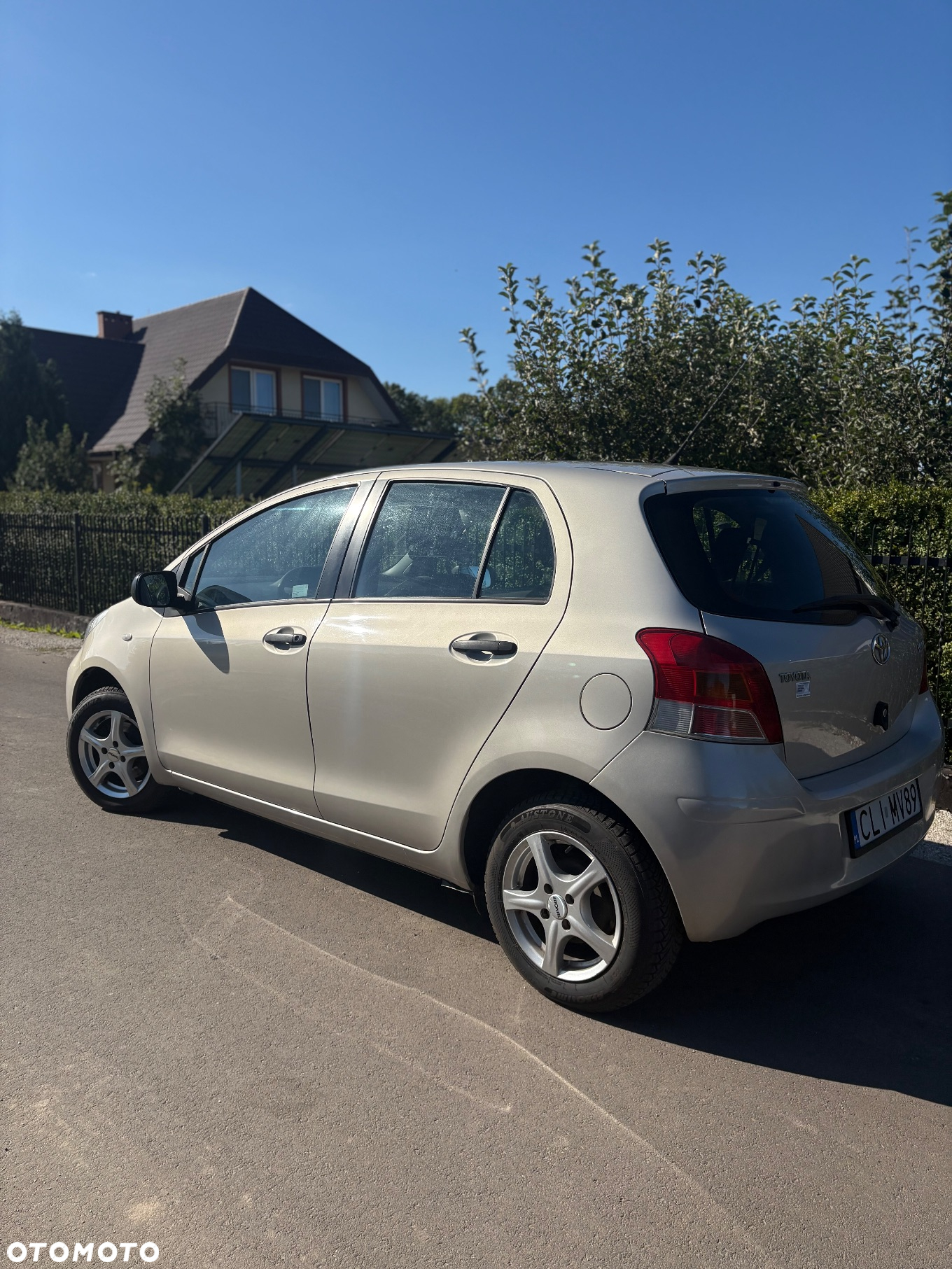 Toyota Yaris - 4