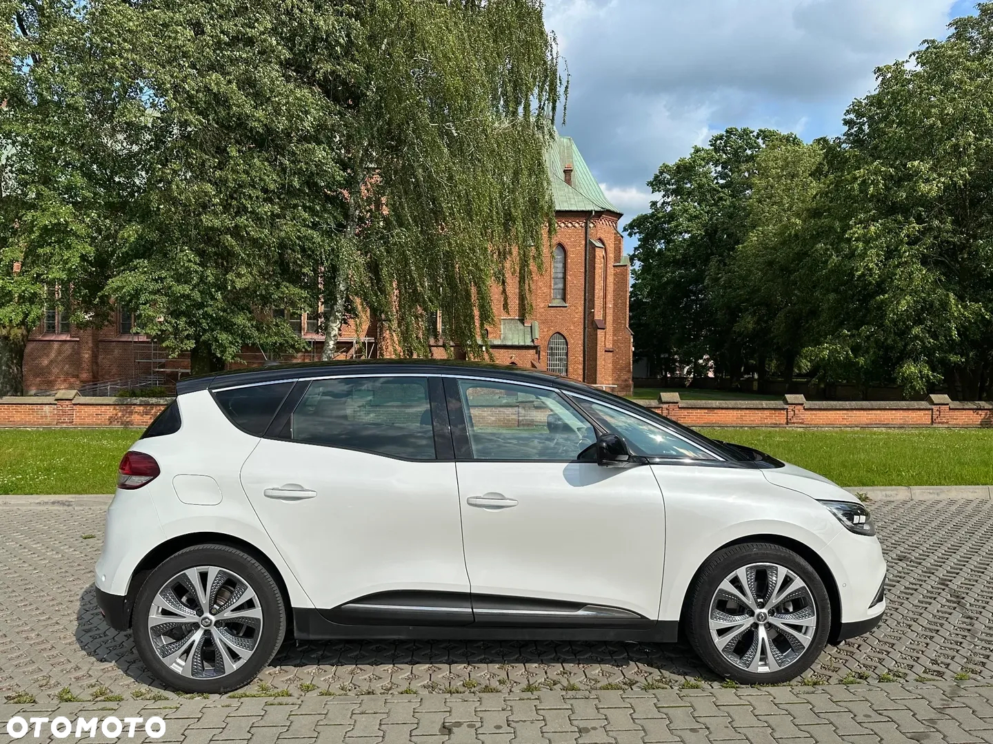 Renault Scenic 1.6 dCi Bose EDC - 5
